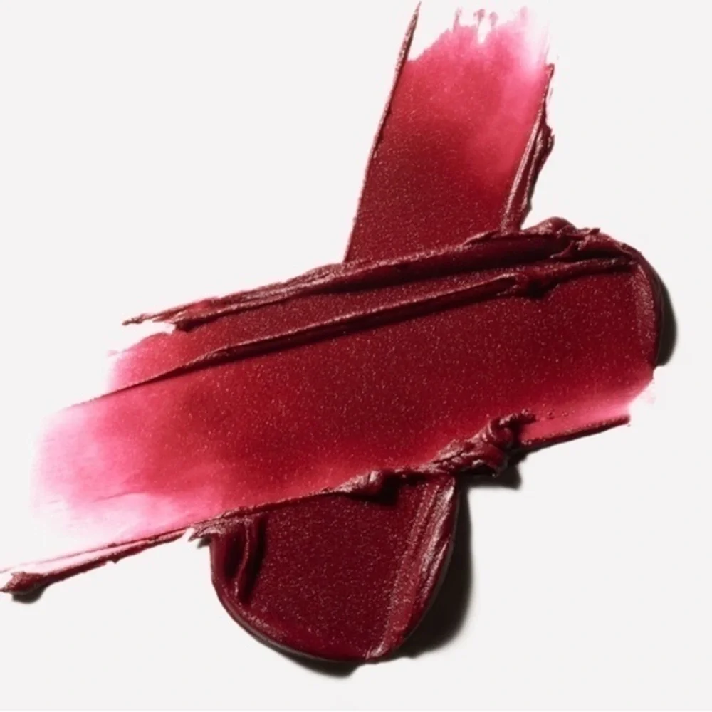 MAC POWDER KISS LIQUID LIPCOLOUR-Make Love to the Camera